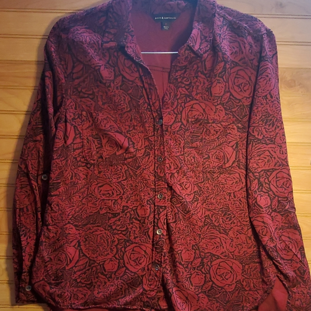 ROCK AND REPUBLIC long slevee blouse
